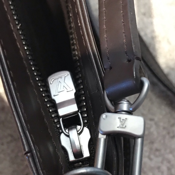 Louis Vuitton Salvanga Epi Leather Crossbody Clutch bag - Picture 9 of 13